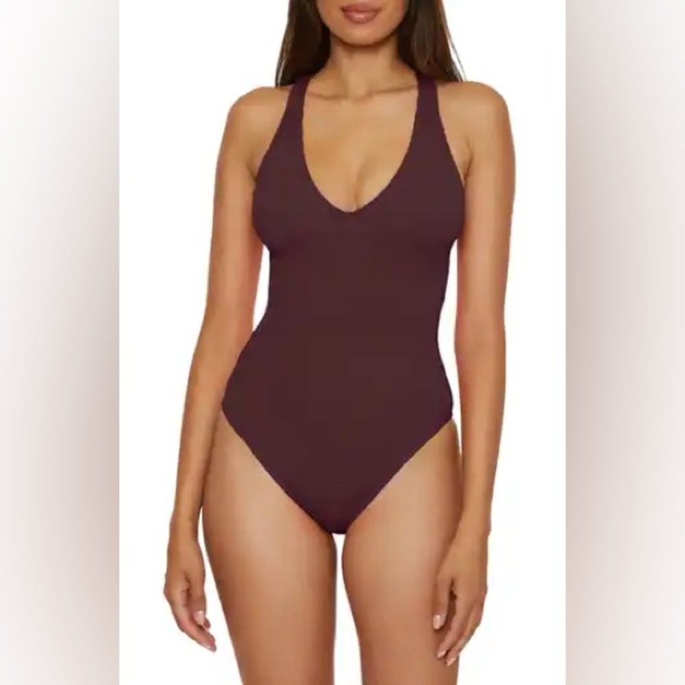 Cross back swimsuit